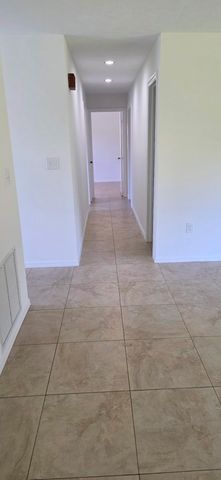 320 Chamberlain Boulevard, Fort Pierce, FL 34946