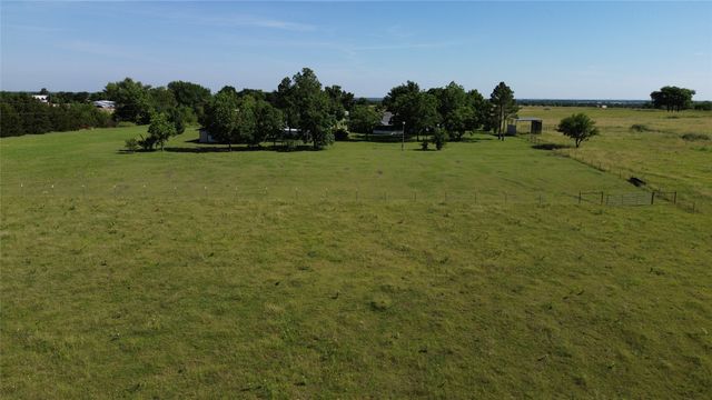 4102 E US Highway 82 Highway, Dodd City, TX 75438
