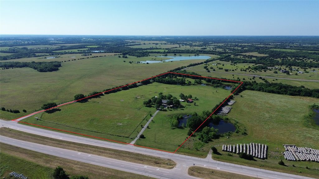 4102 E US Highway 82 Highway, Dodd City, TX 75438