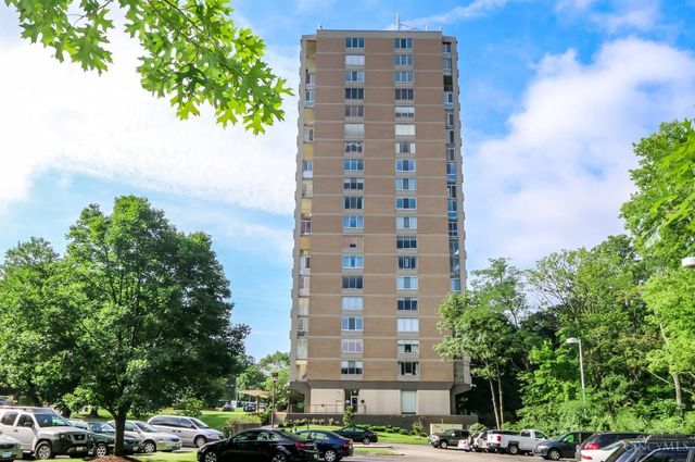 2324 Madison Road, Cincinnati, OH 45208