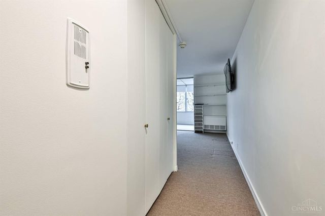 2324 Madison Road, Cincinnati, OH 45208