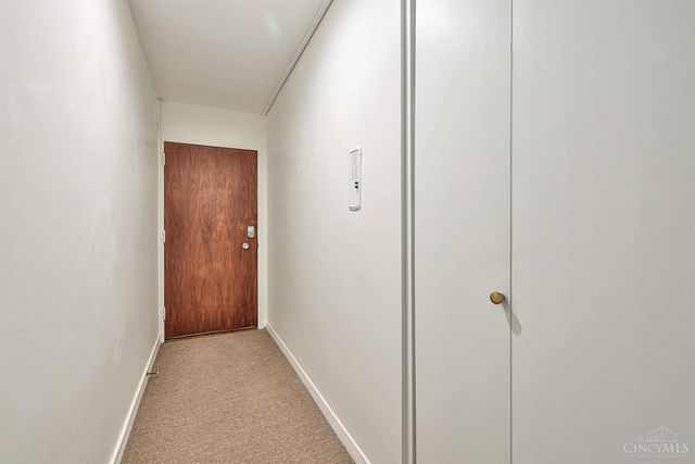 2324 Madison Road, Cincinnati, OH 45208