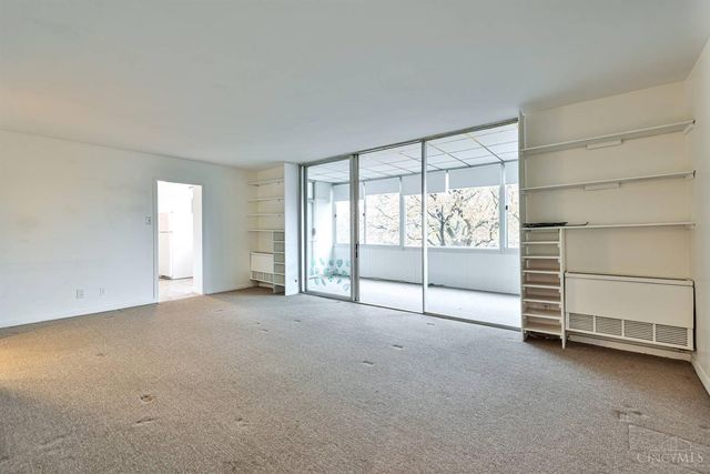 2324 Madison Road, Cincinnati, OH 45208