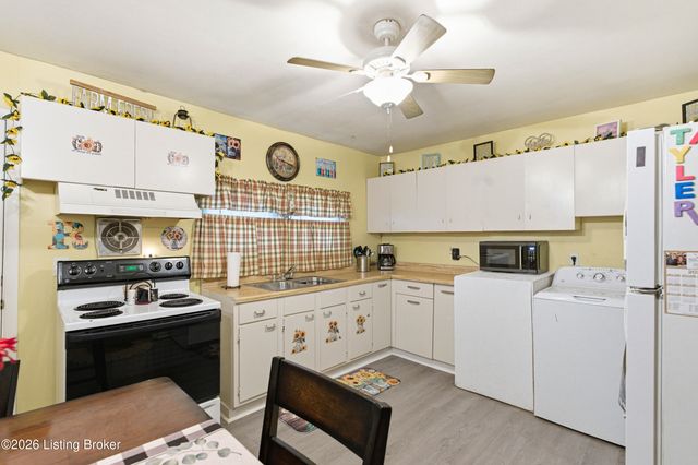 67 Lou Ave, Eminence, KY 40019