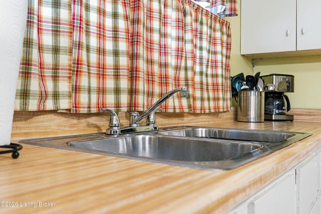 67 Lou Ave, Eminence, KY 40019