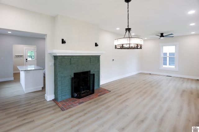 603 W Jefferson St, Paducah, KY 42001