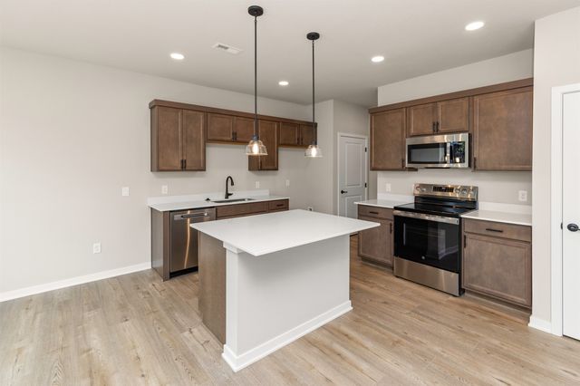 464 SW 12th Street, Des Moines, IA 50309