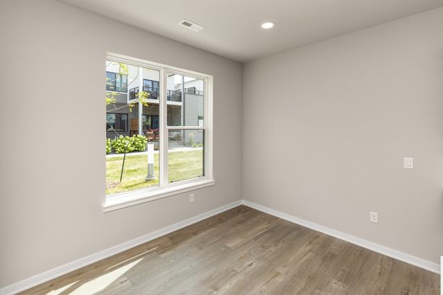 464 SW 12th Street, Des Moines, IA 50309