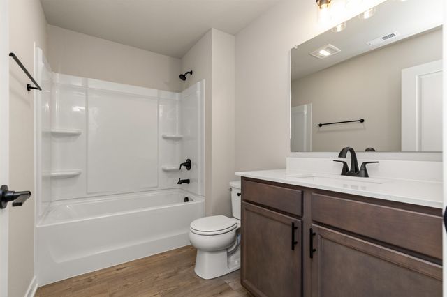 464 SW 12th Street, Des Moines, IA 50309