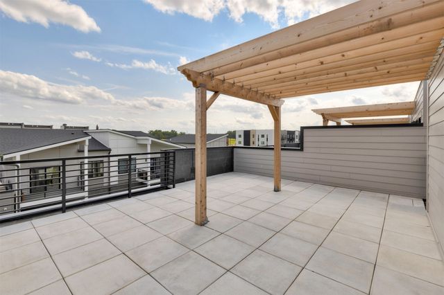 464 SW 12th Street, Des Moines, IA 50309