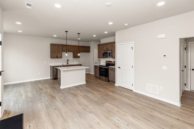 464 SW 12th Street, Des Moines, IA 50309