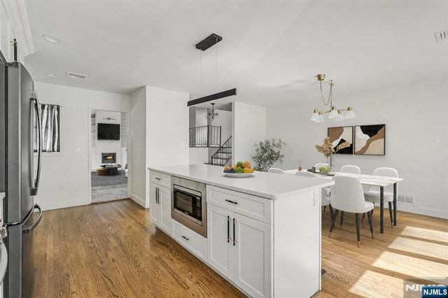 32 Brantwood Place, Clifton, NJ 07013