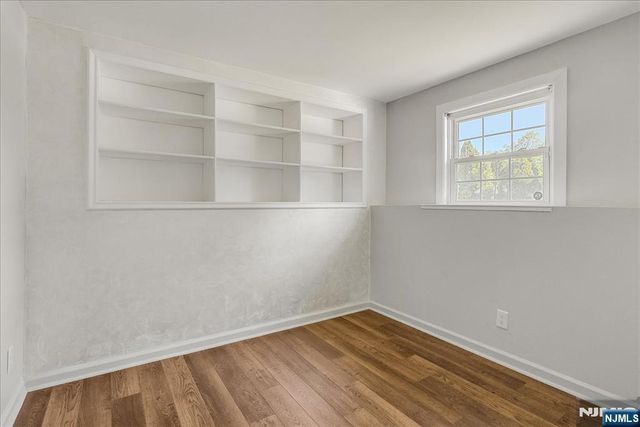 32 Brantwood Place, Clifton, NJ 07013