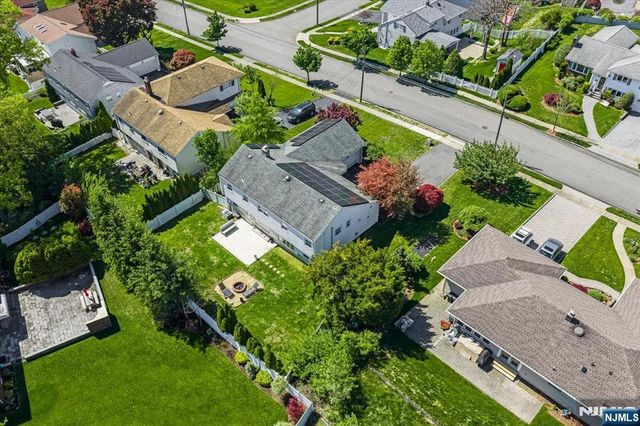 32 Brantwood Place, Clifton, NJ 07013