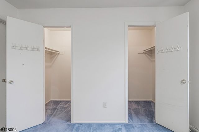 1 Tree Top Rd, Middlesex Boro, NJ 08846