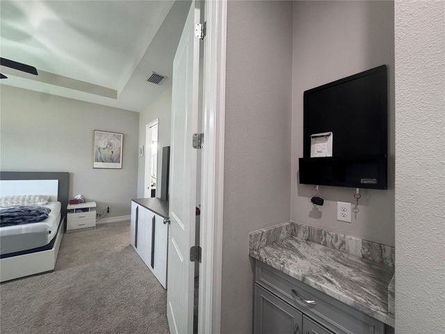 11513 11TH AVENUE E, Bradenton, FL 34212