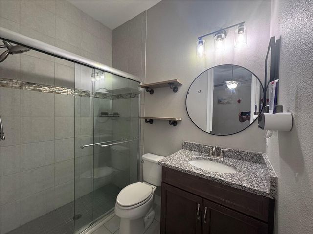 11513 11TH AVENUE E, Bradenton, FL 34212