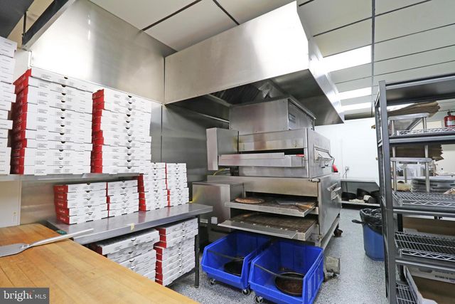 40 E STATE ST, Media, PA 19063