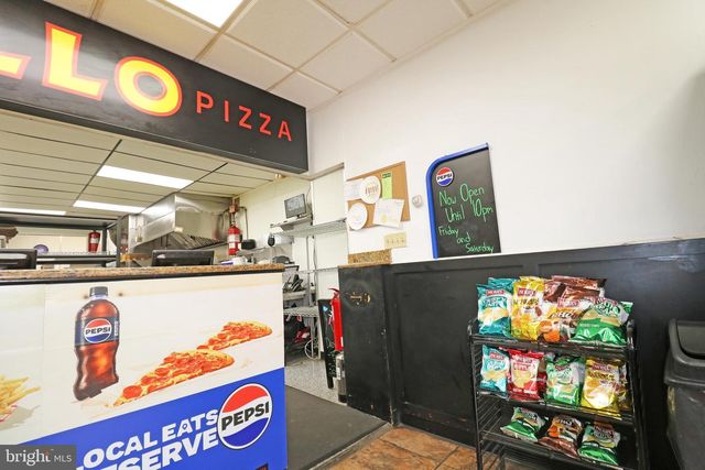 40 E STATE ST, Media, PA 19063