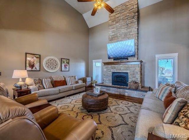 3029 National Avenue, Lebanon, MO 65536