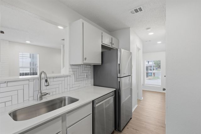 6105 Conti CT A, Austin, TX 78744