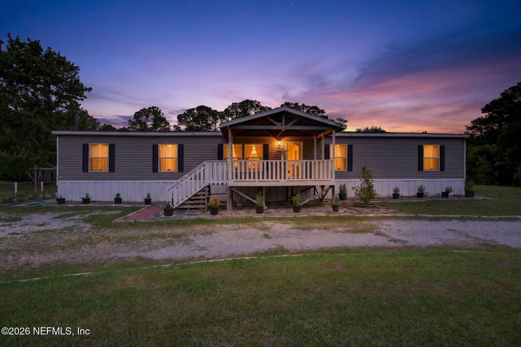 13725 MACAPA Road, Jacksonville, FL 32224