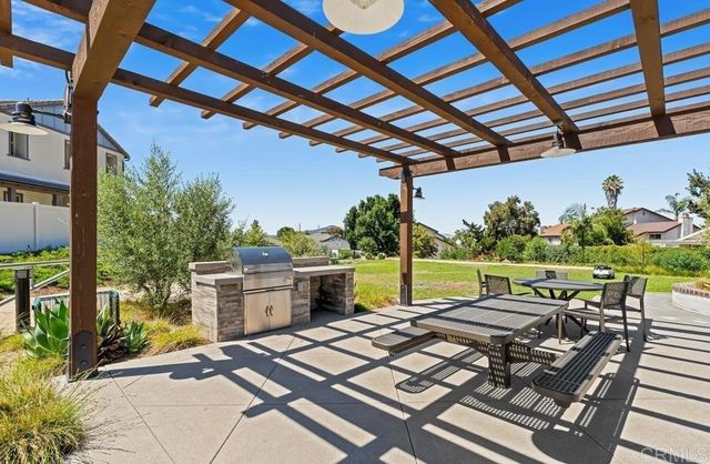 1918 Julie Dawn Place, Escondido, CA 92026