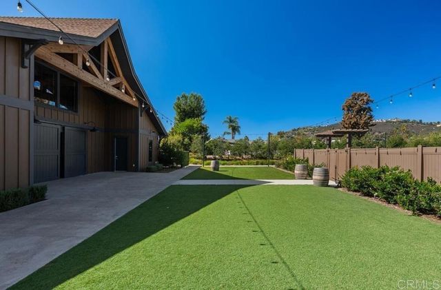 1918 Julie Dawn Place, Escondido, CA 92026