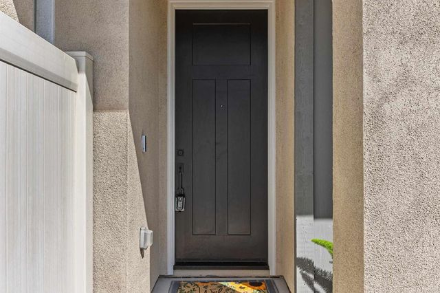 1918 Julie Dawn Place, Escondido, CA 92026