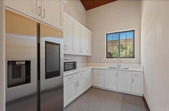 1918 Julie Dawn Place, Escondido, CA 92026