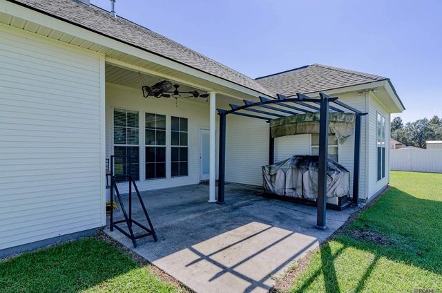 16559 Ole Homestead Ln, Prairieville, LA 70769