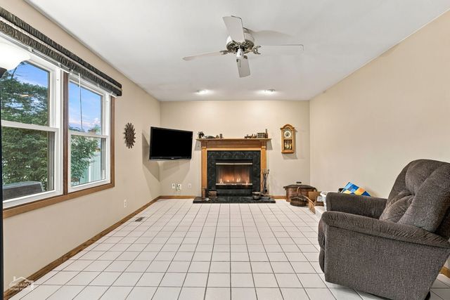 763 Concord Drive, Crystal Lake, IL 60014
