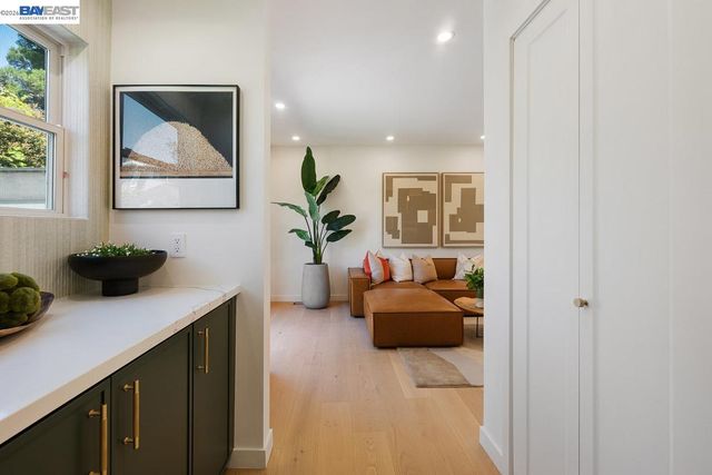 1618 Grand Ave, Piedmont, CA 94611