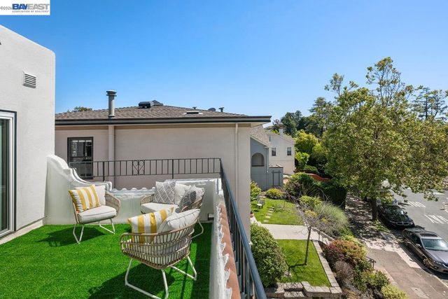 1618 Grand Ave, Piedmont, CA 94611