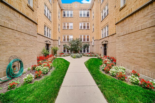 4343 N SACRAMENTO Avenue A-G, Chicago, IL 60618