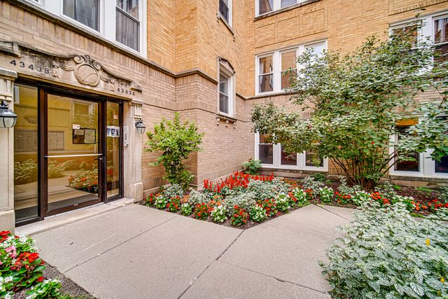 4343 N SACRAMENTO Avenue A-G, Chicago, IL 60618