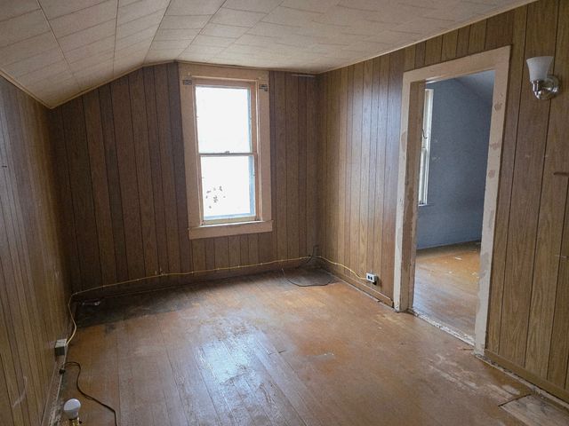 309 E 3rd Street, Tampico, IL 61283