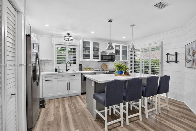 958 Mockingbird Lane 515, Plantation, FL 33324