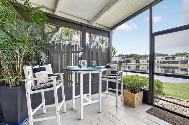958 Mockingbird Lane 515, Plantation, FL 33324