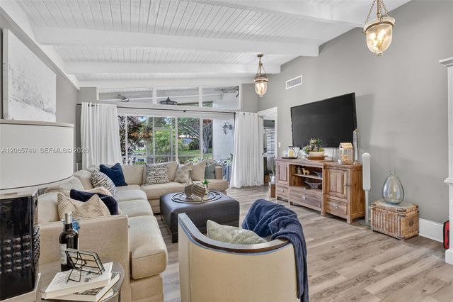 958 Mockingbird Lane 515, Plantation, FL 33324