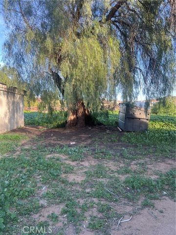 4350 Tyrolite, Jurupa Valley, CA 92509