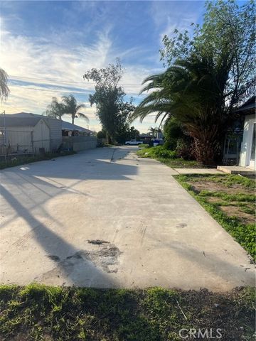 4350 Tyrolite, Jurupa Valley, CA 92509