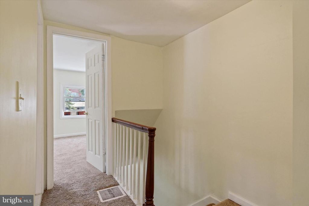 Image 11 of property listing at 2266 KENSINGTON ST, Harrisburg, PA 17104