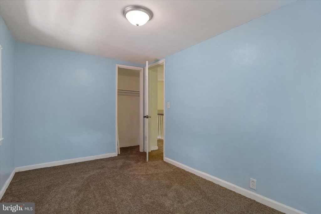 Image 13 of property listing at 2266 KENSINGTON ST, Harrisburg, PA 17104