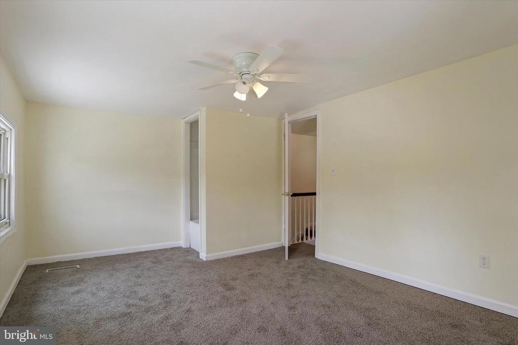 Image 17 of property listing at 2266 KENSINGTON ST, Harrisburg, PA 17104