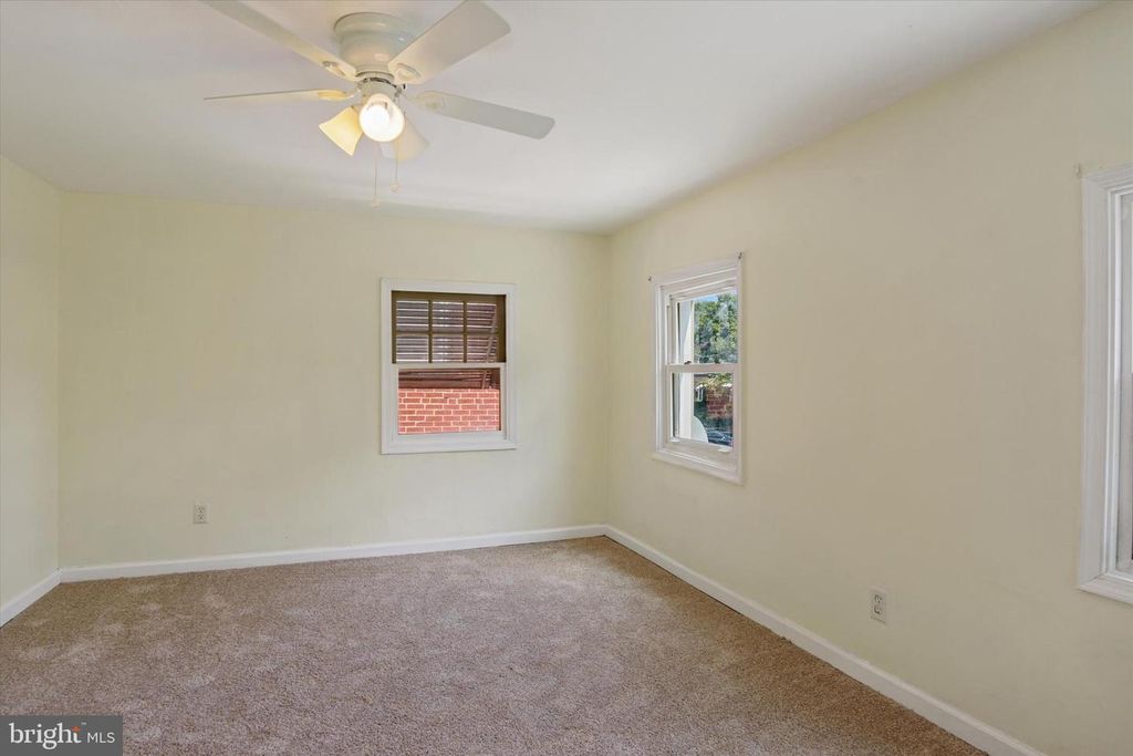 Image 19 of property listing at 2266 KENSINGTON ST, Harrisburg, PA 17104