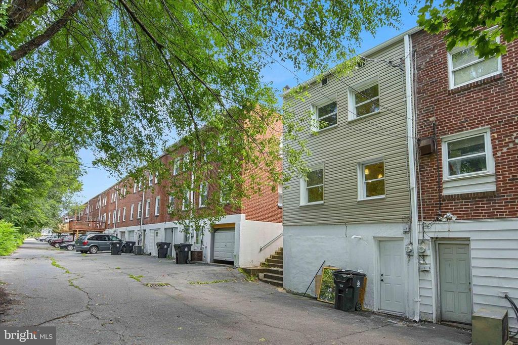 Image 23 of property listing at 2266 KENSINGTON ST, Harrisburg, PA 17104