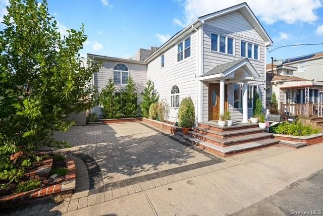 25 W 10th Road, Broad Channel, NY 11693