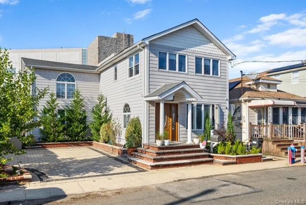25 W 10th Road, Broad Channel, NY 11693 — exterior