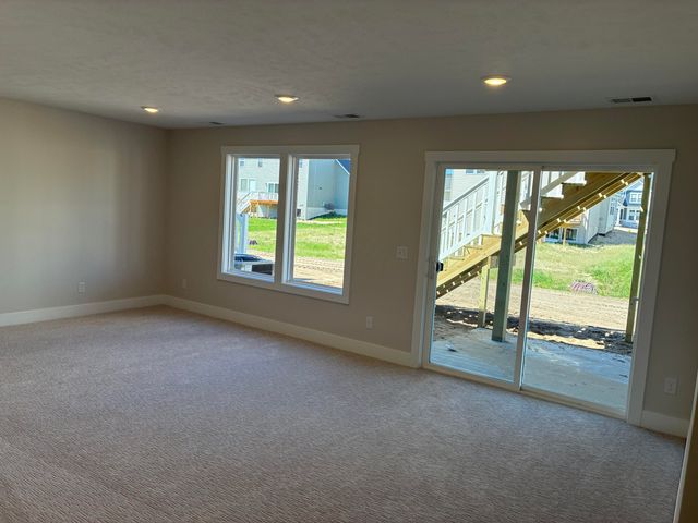 15735 Hawley Drive 32, Grand Haven Twp, MI 49417